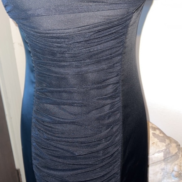 BCBG MAX AZRIA black satin bodycon dress straps Sz 6 - Picture 4 of 9